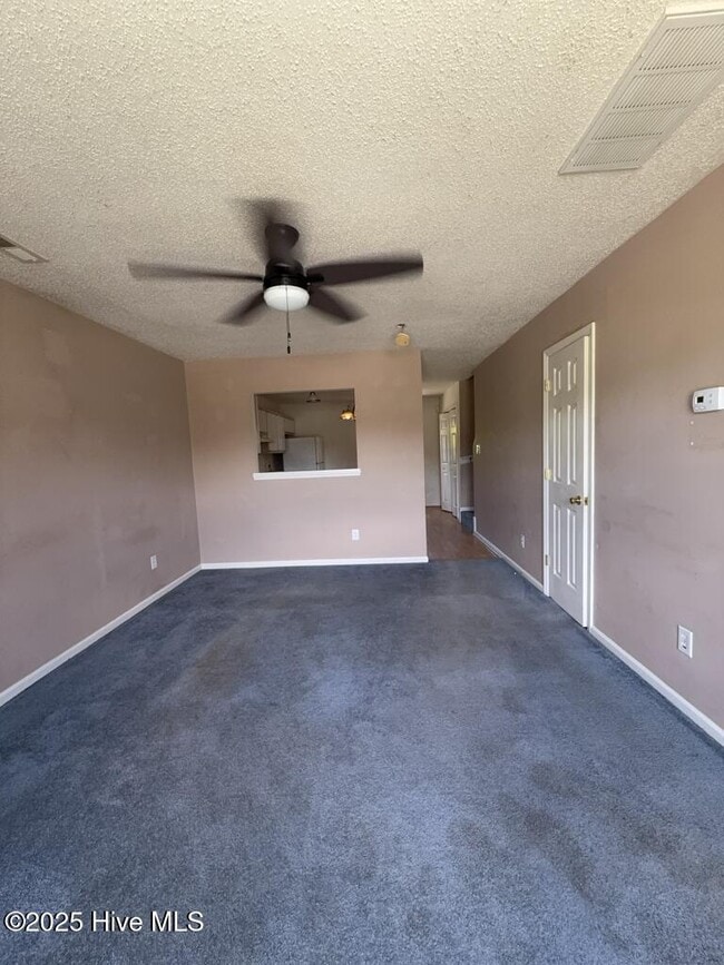 Foto del edificio - 111 Fairwood Ct