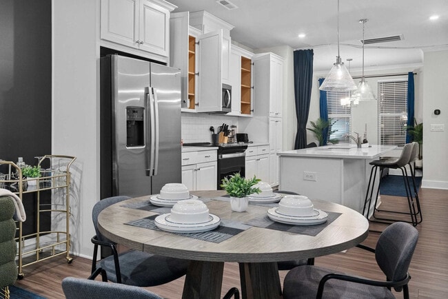 Building Photo - 1442 Hamilton St