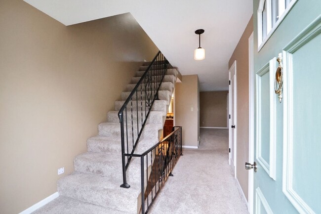 Foto del edificio - 340 Twykingham Pl