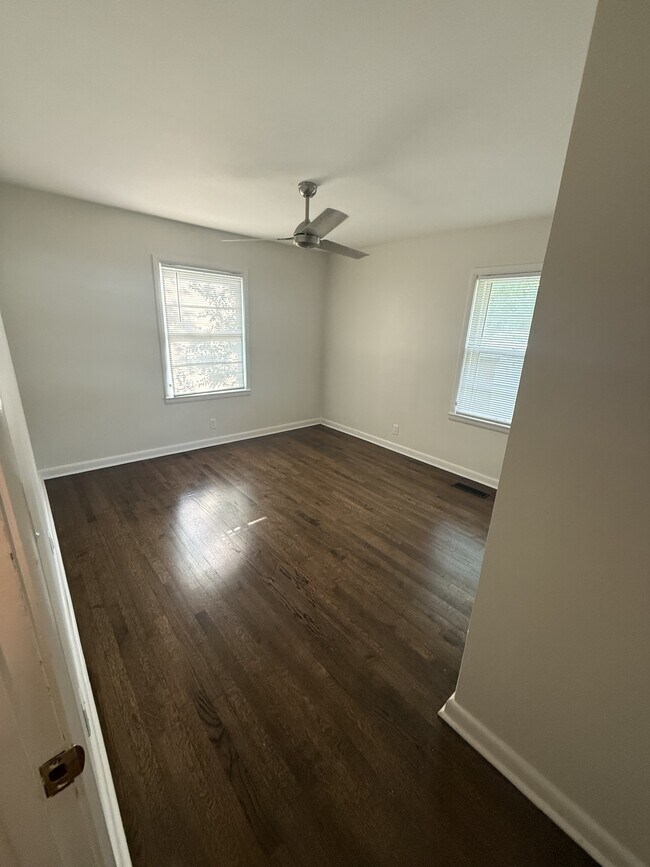 Foto del edificio - 2626 Woodberry Dr