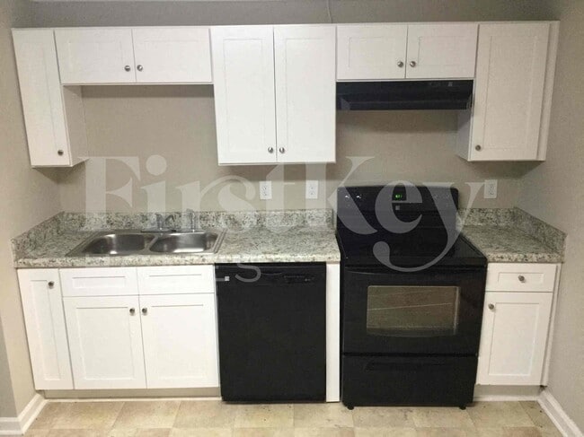 Building Photo - 676 Bridge Ave