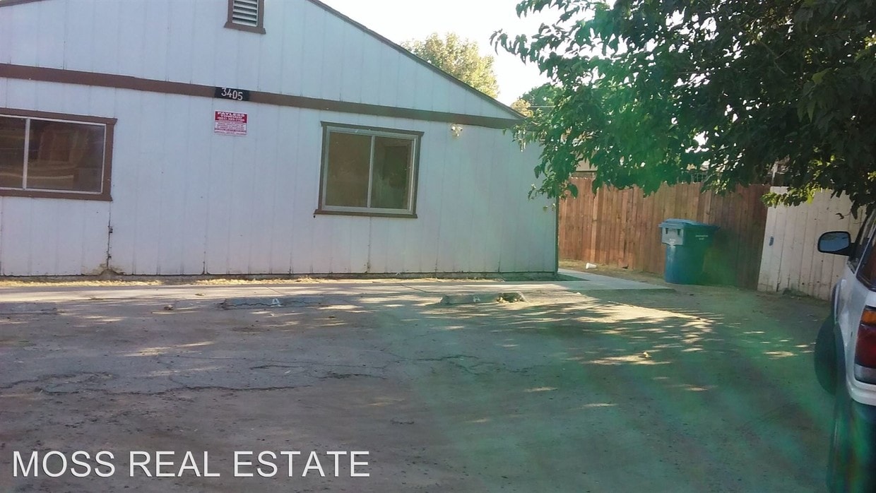 3405 Mesa Dr, Bakersfield, CA 93306 Condo for Rent in Bakersfield, CA