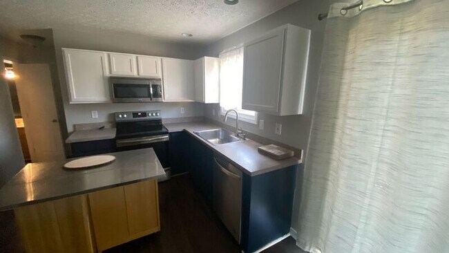 Foto del edificio - 1100 Mill Park Dr