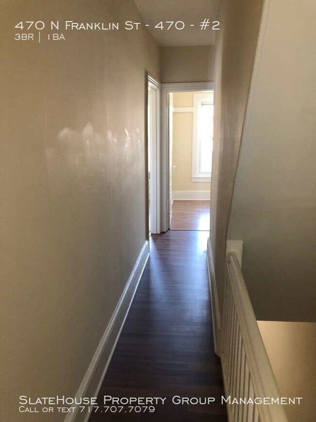 Building Photo - Newly renovated apartment in Pottstown!