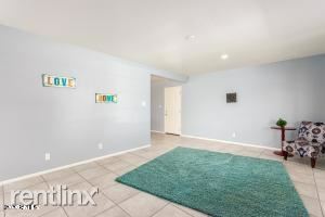 Building Photo - 2 br, 1 bath House - 2407 Osborn Road