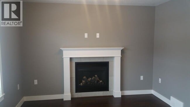 Photo du bâtiment - 11314-11105 105 Ave