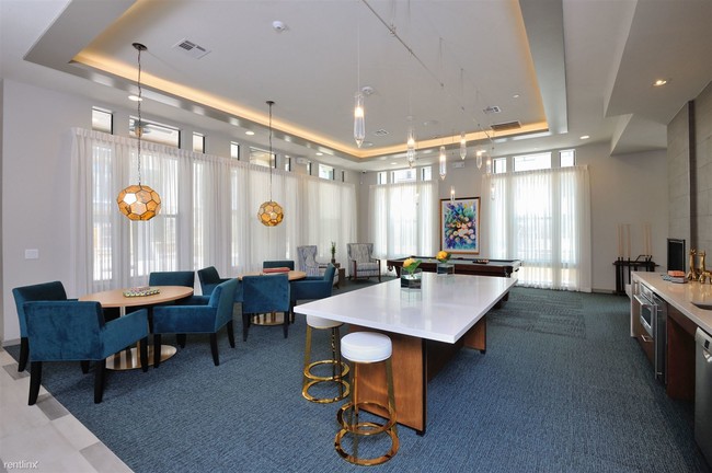 Building Photo - 1800 Sawdust Rd