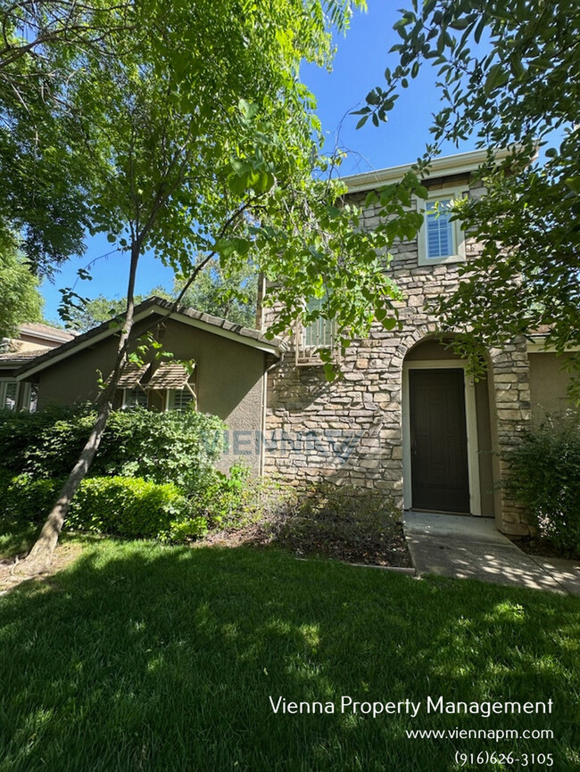 Building Photo - Whitney Oaks Home in a great neighborhood!
