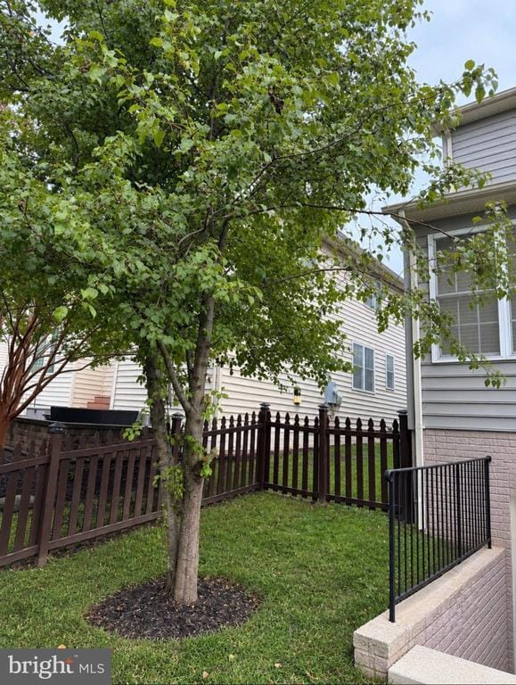 Building Photo - 25209 Eisenhower Dr