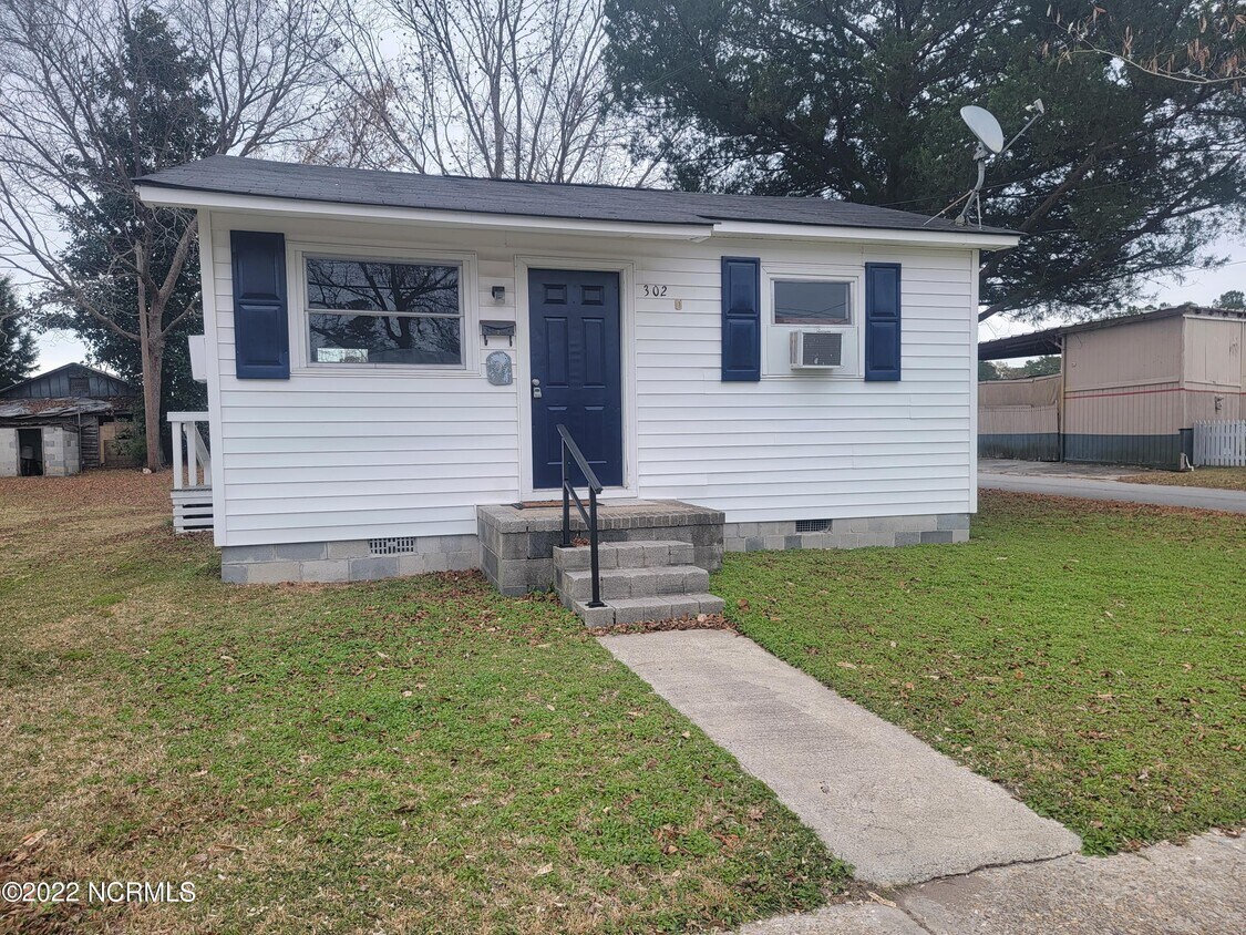 302 B St, Bridgeton, NC 28519 House Rental in Bridgeton, NC