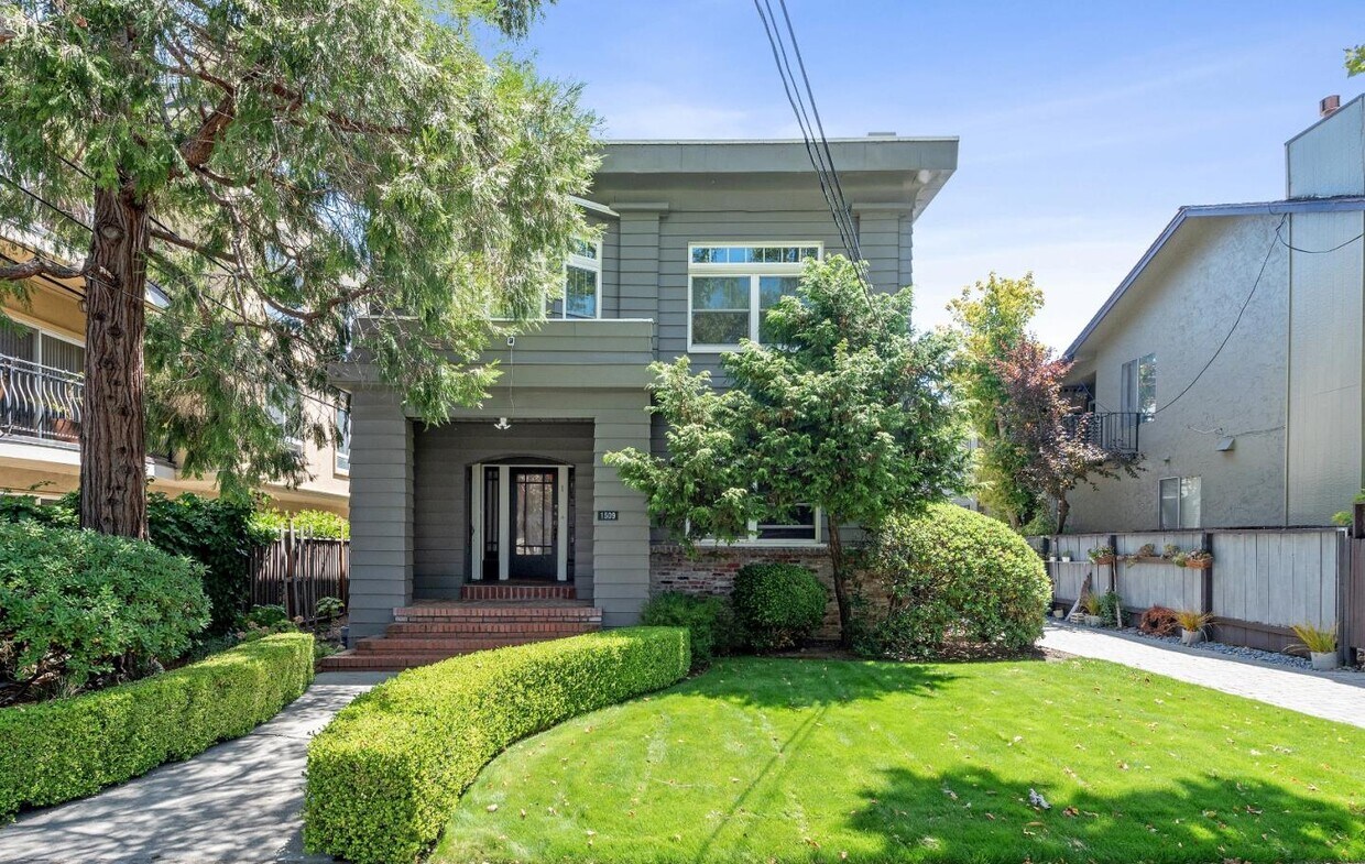 Primary Photo - 1509 Newlands Ave