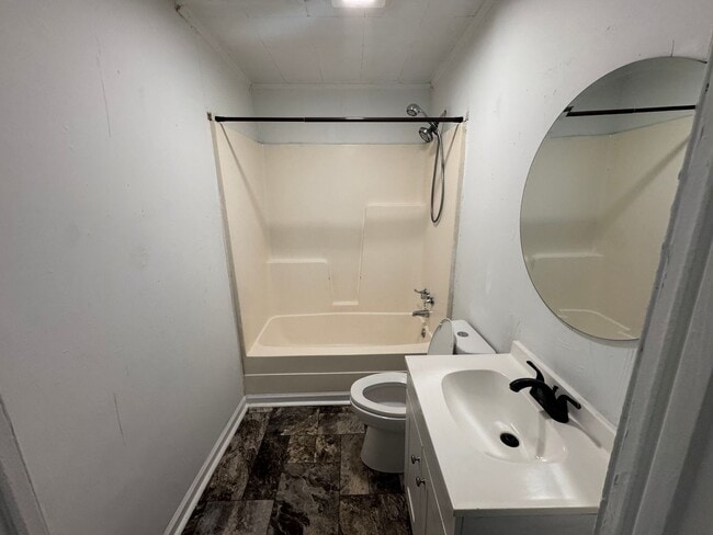 Foto del edificio - 2 Bedroom, 1 Bath House in Columbia!