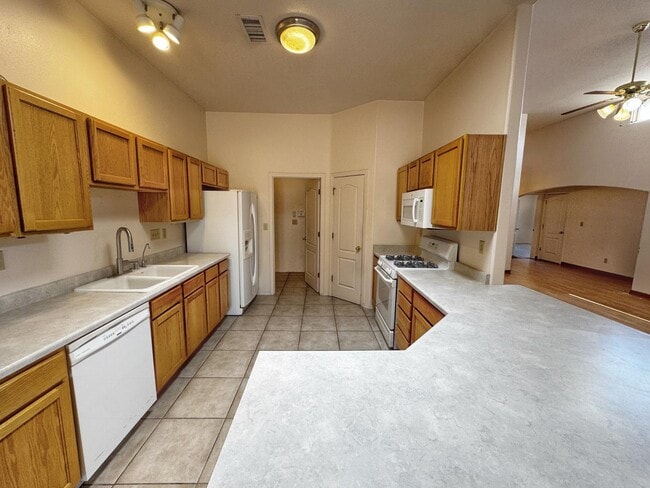 Building Photo - 2019 Selway Pl NW