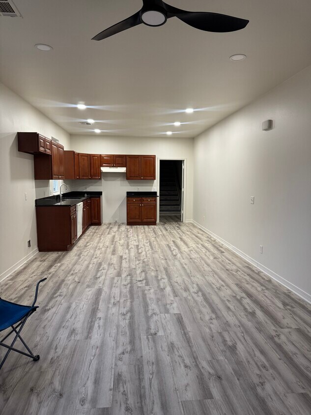 Living kitchen - 2830 2nd St
