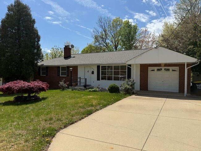 Beautiful 3BR Home with Garage, Finished Walk-Out Basement & Bonus Spaces- Beltsville, MD - Beautiful 3BR Home with Garage, Finished Walk-Out Basement & Bonus Spaces- Beltsville, MD