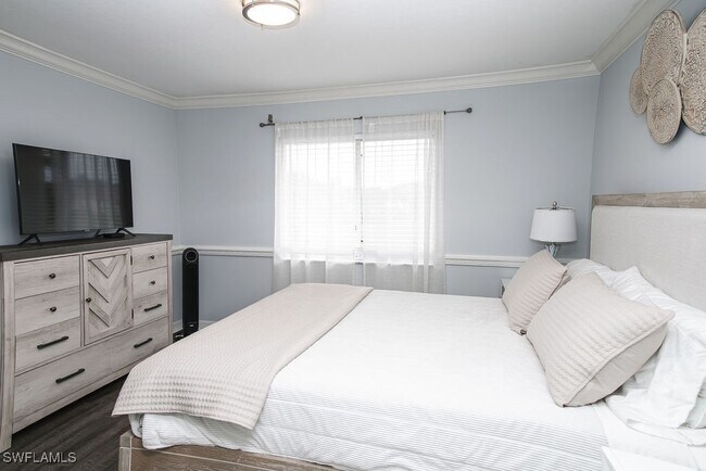 Building Photo - 121 Gabriel Cir