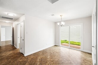 Building Photo - 10321 Bridgeland Ln