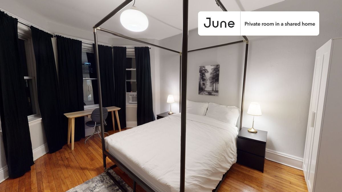 Room in Shared 2 bed/1 bath home - Room in Shared 2 bed/1 bath home