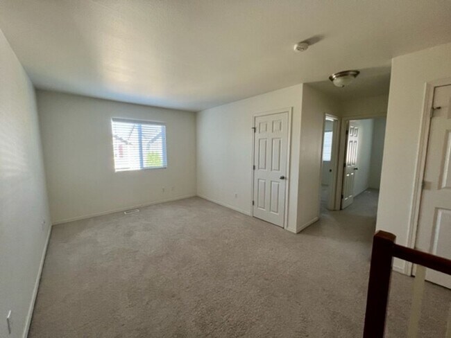 Foto del edificio - 3 bdrm 2.5 bth house