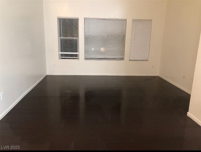 Foto del edificio - 8757 Roping Rodeo Ave