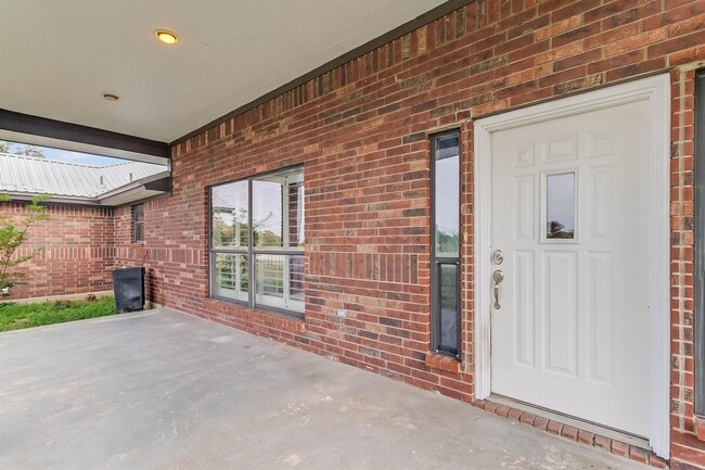 Foto del edificio - 8321 Co Rd 200