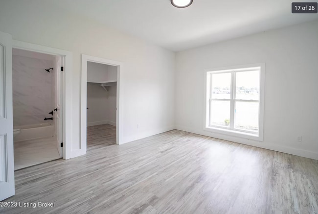 Foto del edificio - 46 Garden Dr