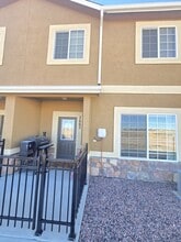 Building Photo - 7662 Spruce Pne Grv