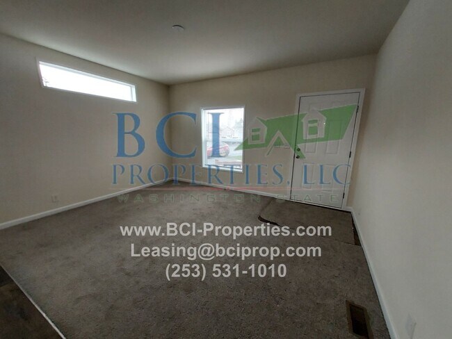 Foto del edificio - BRAND NEW 2 BEDROOM, 1 BATH!!!