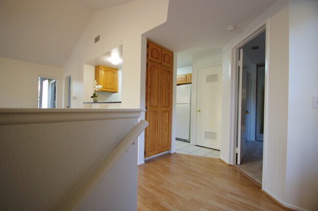 Building Photo - 2312 Archwood Ln