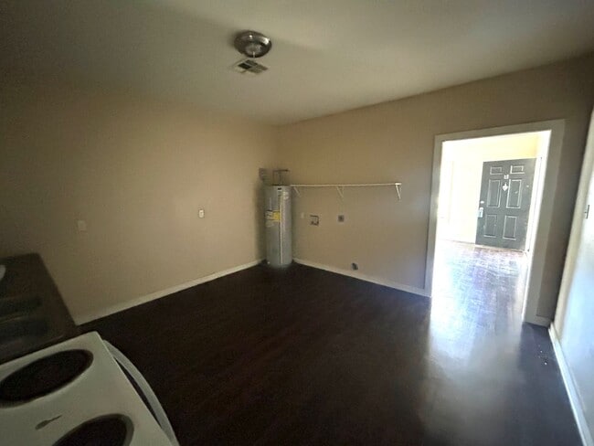 Foto del edificio - 2208 Cumberland Ave