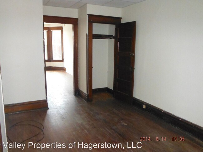 Building Photo - 423 S Potomac St