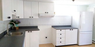 Building Photo - 240 Rue Jogues