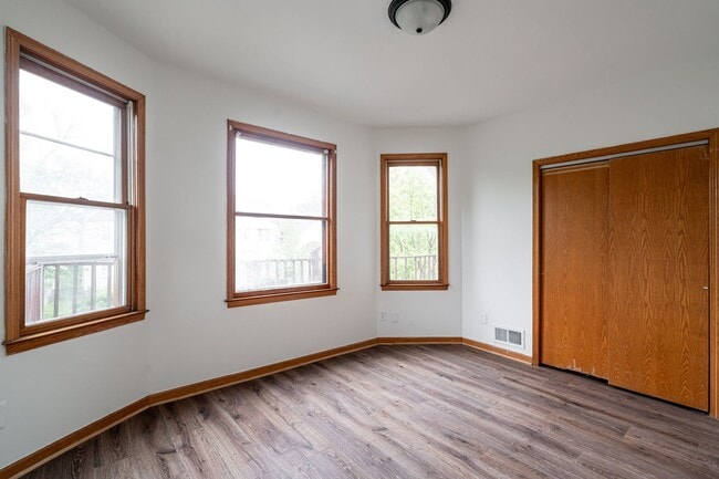 Building Photo - Classic Charm with Modern Updates - Upper ...