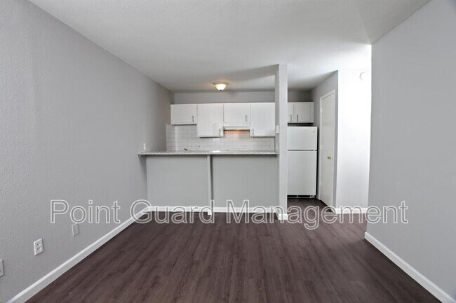 Foto del edificio - 1212 S. Longfellow
