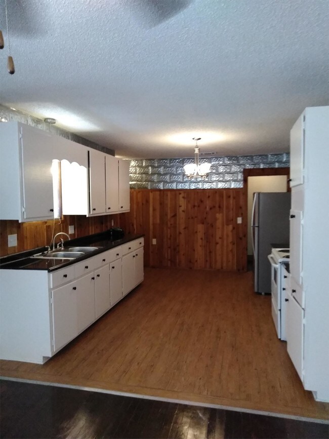 Photo - 702 S Lee St Apartment