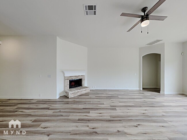 Foto del edificio - 2212 Kimra Ln
