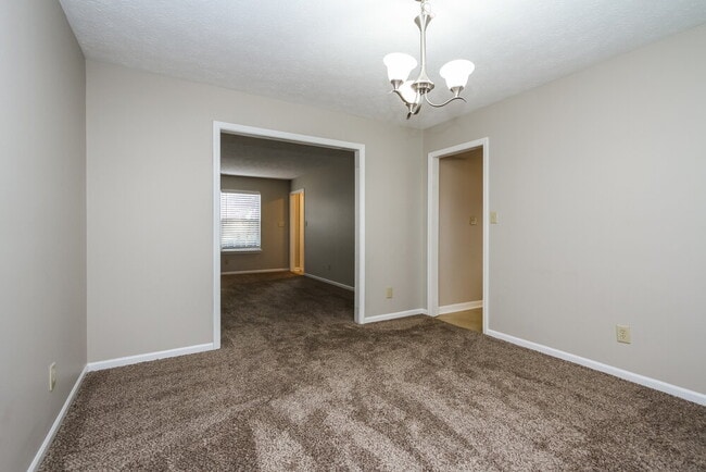 Foto del edificio - 12985 Dellinger Dr