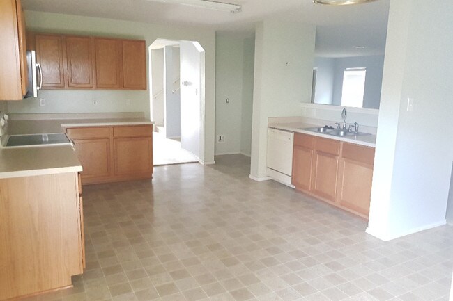 Kitchen - 1507 Lilac Mist