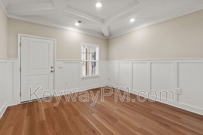 Building Photo - 541 Yuma Ln