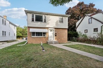 Building Photo - 4722 N 49th St