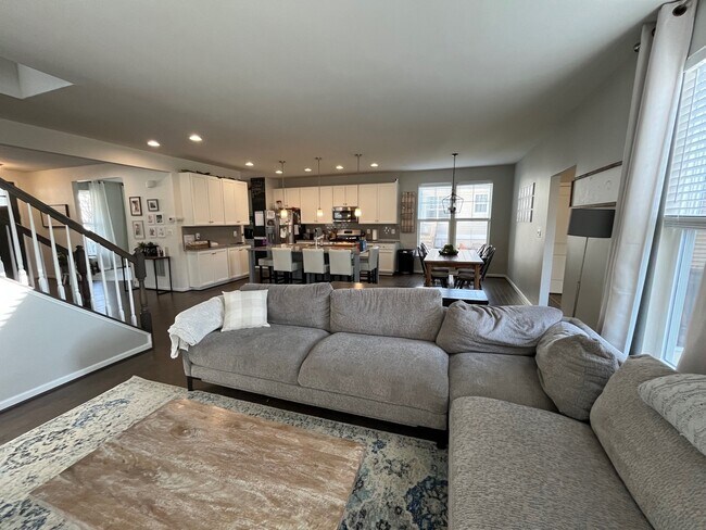 Foto del edificio - 277 Pear Blossom Rd