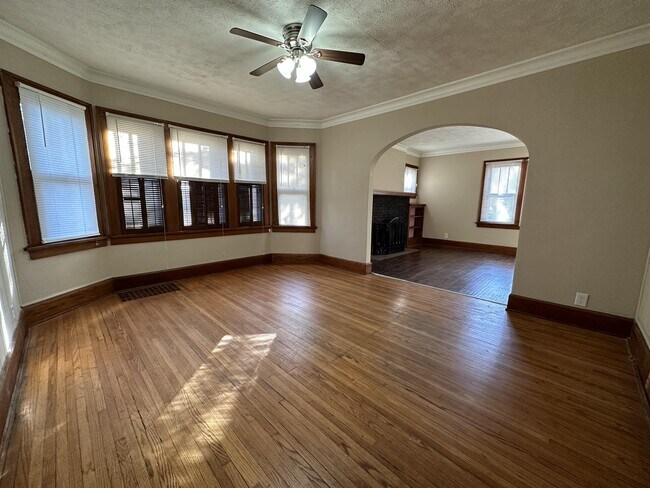 Foto del edificio - 1713 N Church St