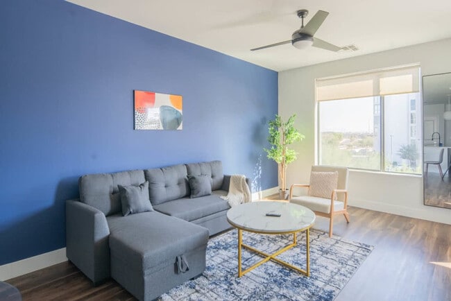 Foto del edificio - 701 W Rio Salado Pkwy