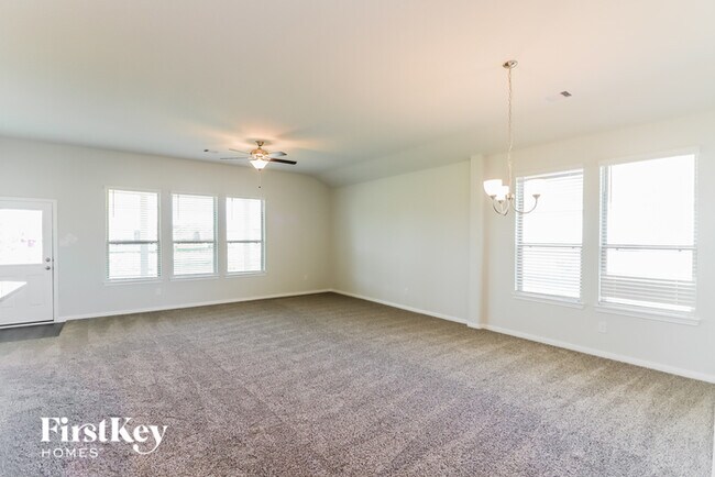 Building Photo - 607 Dove Lndg Dr