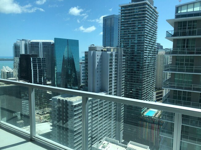 Foto del edificio - 1111 SW 1st Ave