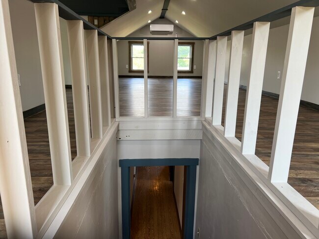 Foto del edificio - 196 Old Town Rd