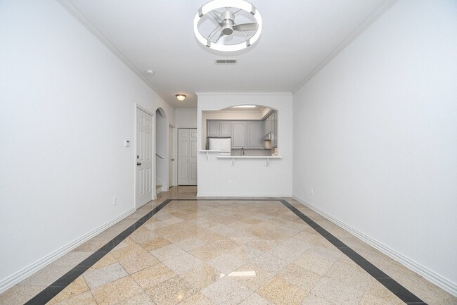 Building Photo - 9400 Bellaire Blvd