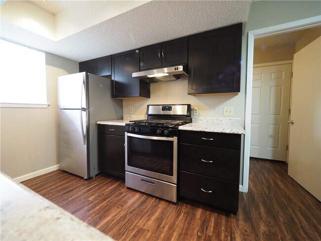 Building Photo - 5204 Nuckols Crossing Rd