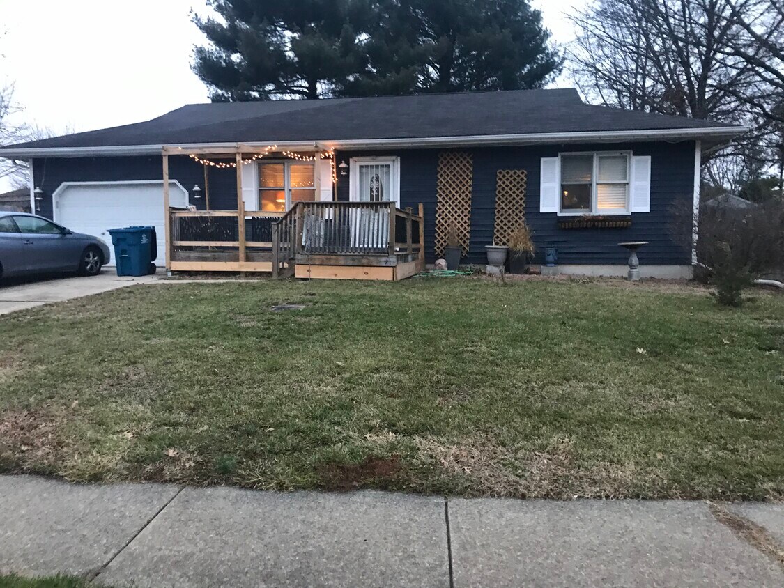 Primary Photo - 55 Teal Dr