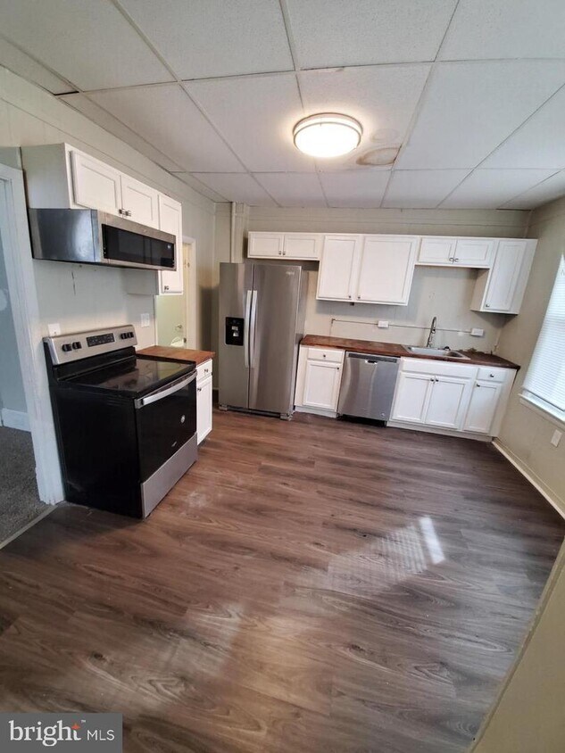 Foto principal - 729 W King St